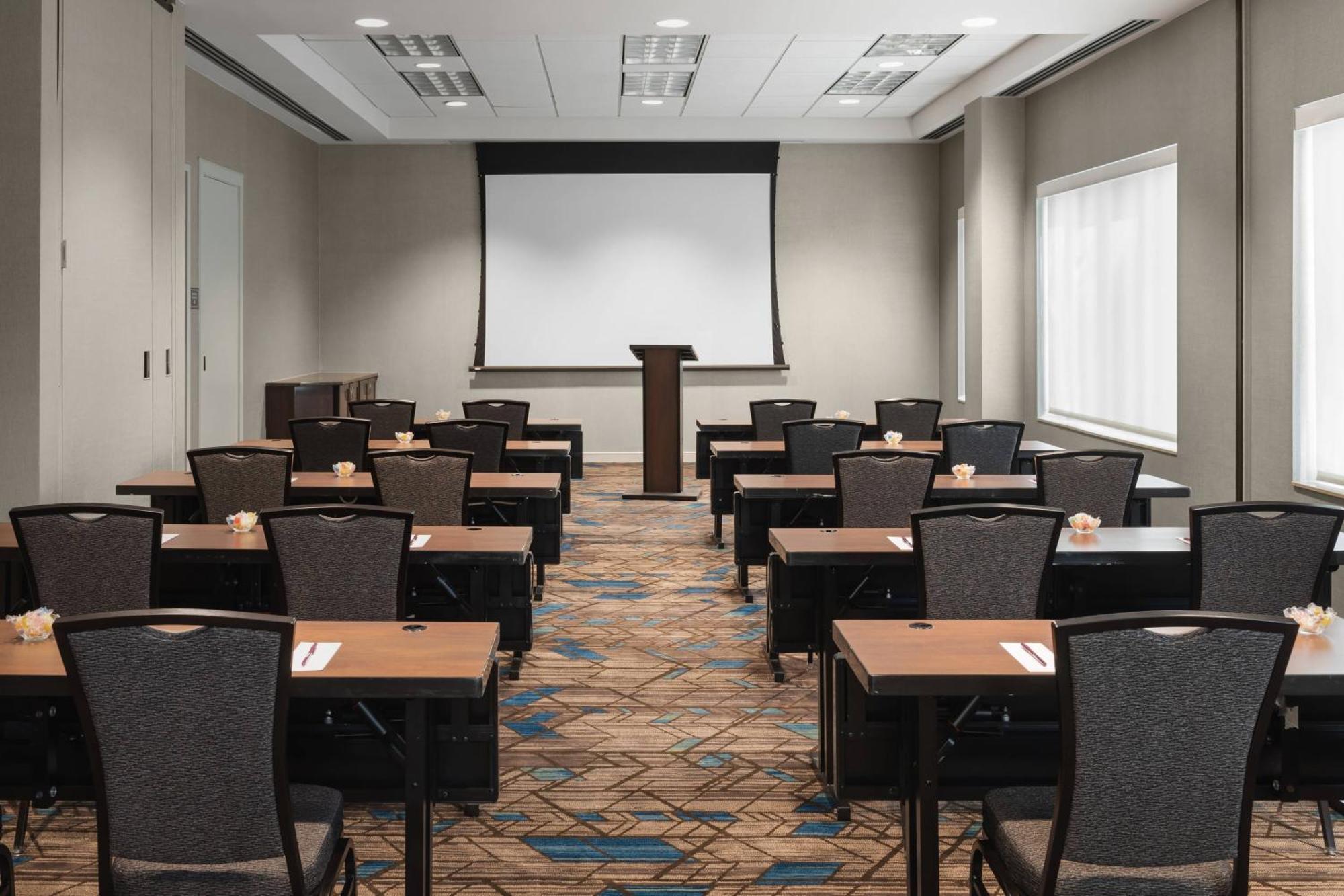 Residence Inn Bethesda Downtown מראה חיצוני תמונה